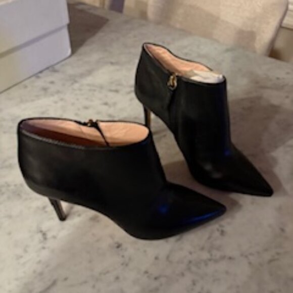 J Crew Low Cut Bootie Shoes - Picture 2 of 8